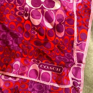 Coach Valentine scarf